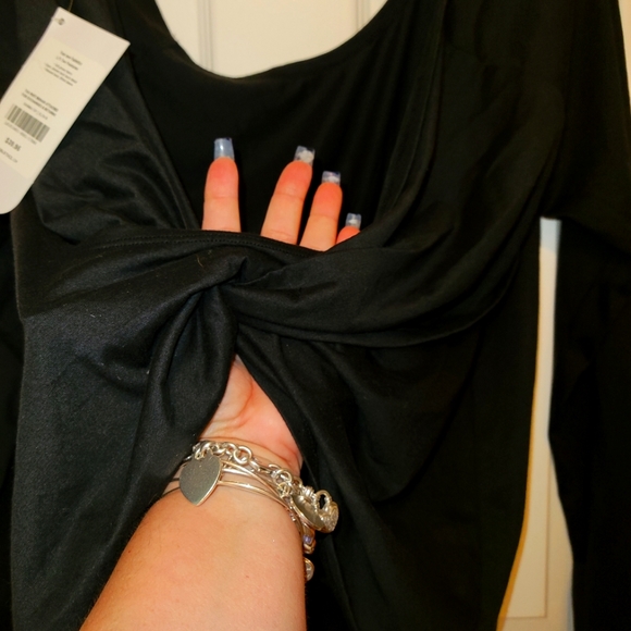 BNWT Women's Fabletics reversible active top size XL color black - Picture 2 of 4